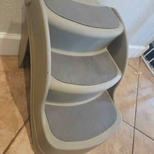 Folding Plastic Dog Stairs 15" X 13"